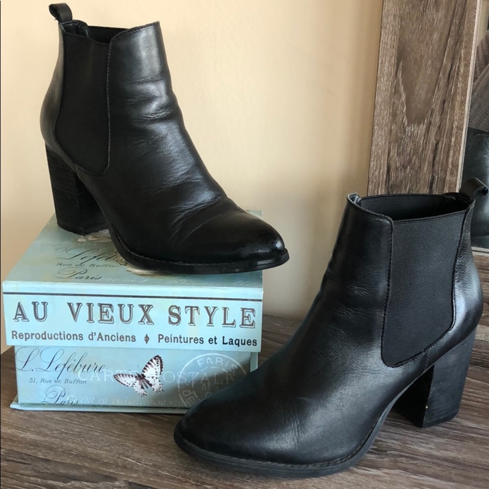Steve Madden black ankle boots ✌🏼 Super sleek